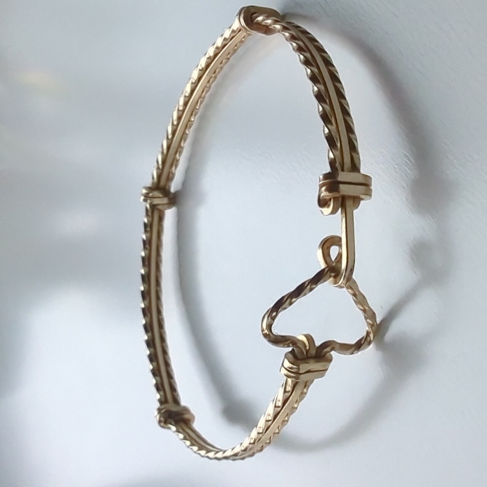 Gold-filled twisted wire bangle bracelet with a heart hook closure 5.75"